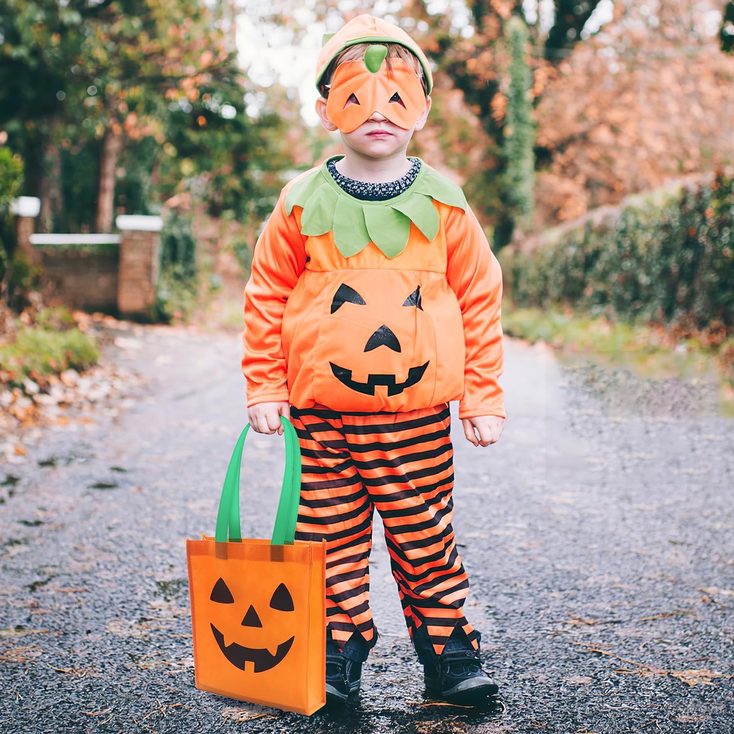 Glam 10 Packs Halloween Jack O Lantern Pumpkin Bags Trick or Treat Tote Bags Non-Woven Candy Party Gift Handles Bag 9.8 X11.8 Inch