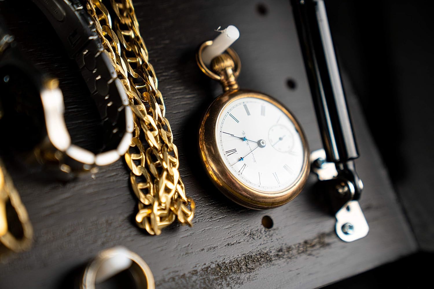 Glam Plain Sight Shelf with Discreet Design, Easy Magnetic Access, Customizable Compartment and PUCK Integration for Home, Business and Security