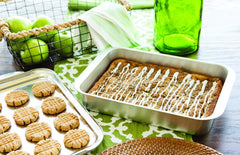 Classic Metal 9X13 Covered Cake Pan