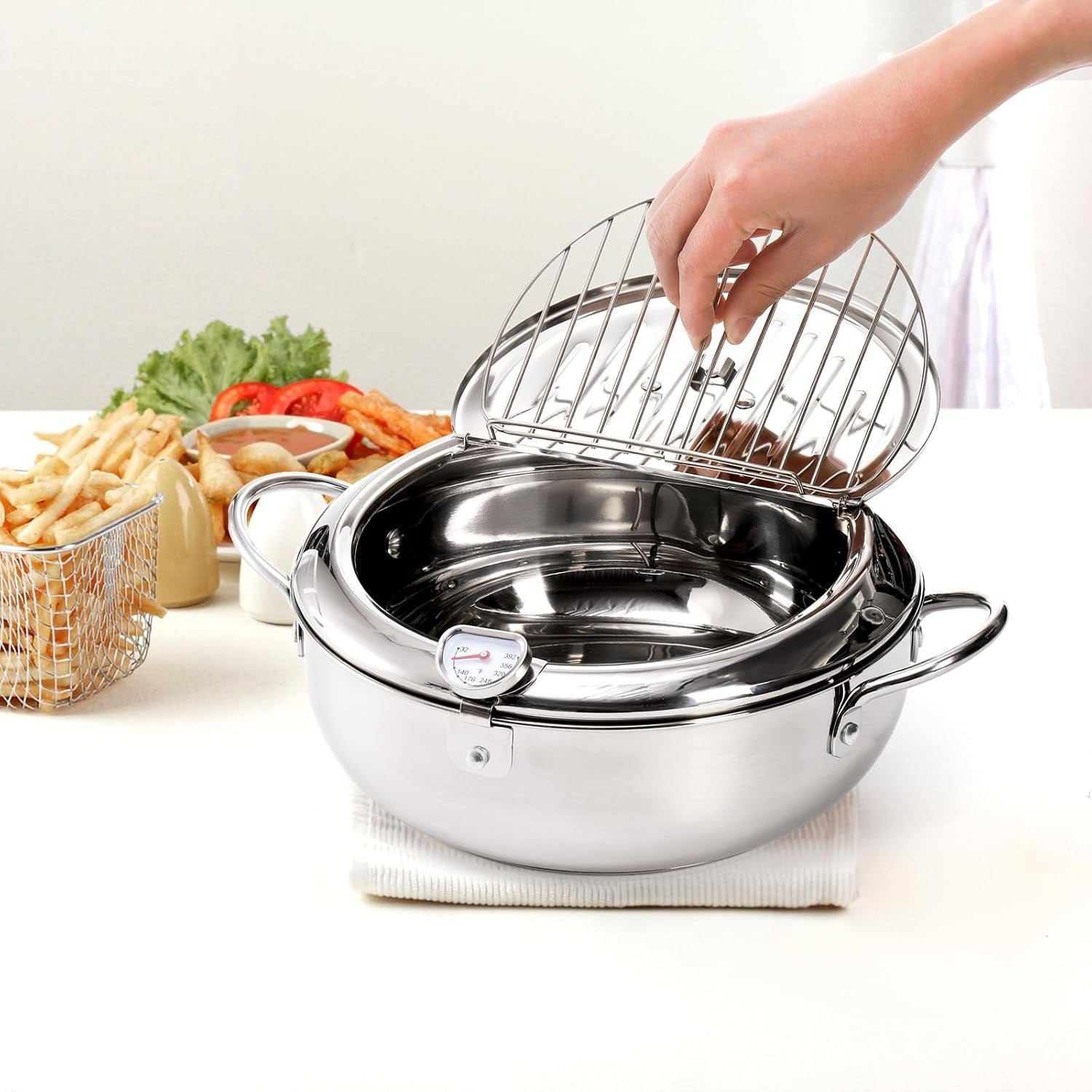 Deep Fryer Pot 304 Stainless Steel, 3.4L Frying Chicken Pot with Thermometer Control and Lid, Japanese Style Tempura Fryer Pot